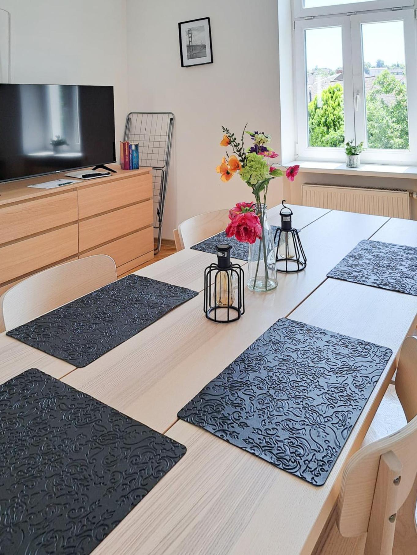 Revliving Apartments Eggenburg Eksteriør bilde